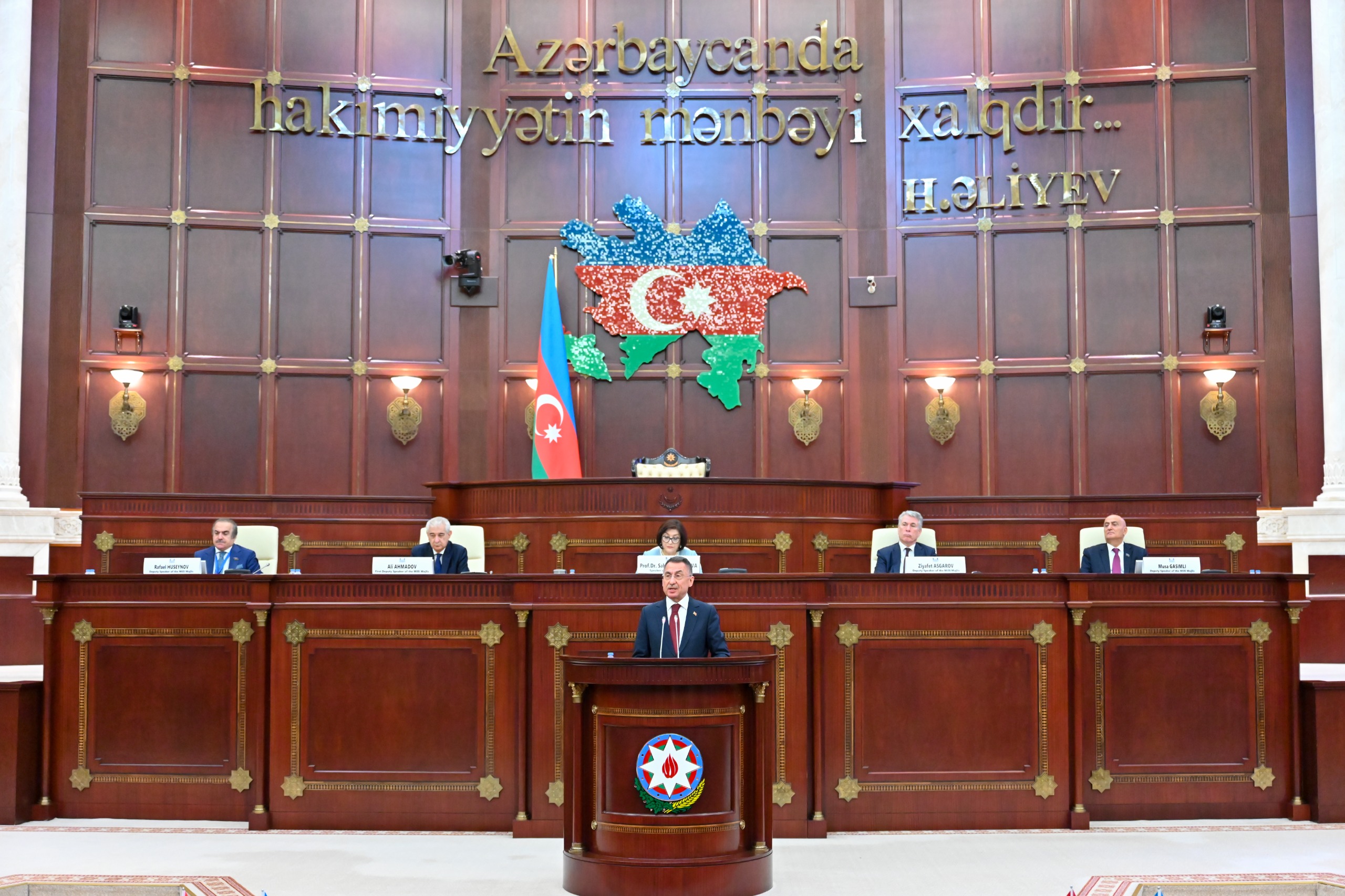 Milli Məclisdə “Parlamentarizm: ənənələr və perspektivlər” mövzusunda Beynəlxalq Parlament Konfransı keçirilib Milli Məclisdə “Parlamentarizm: ənənələr və perspektivlər” mövzusunda Beynəlxalq Parlament Konfransı keçirilib