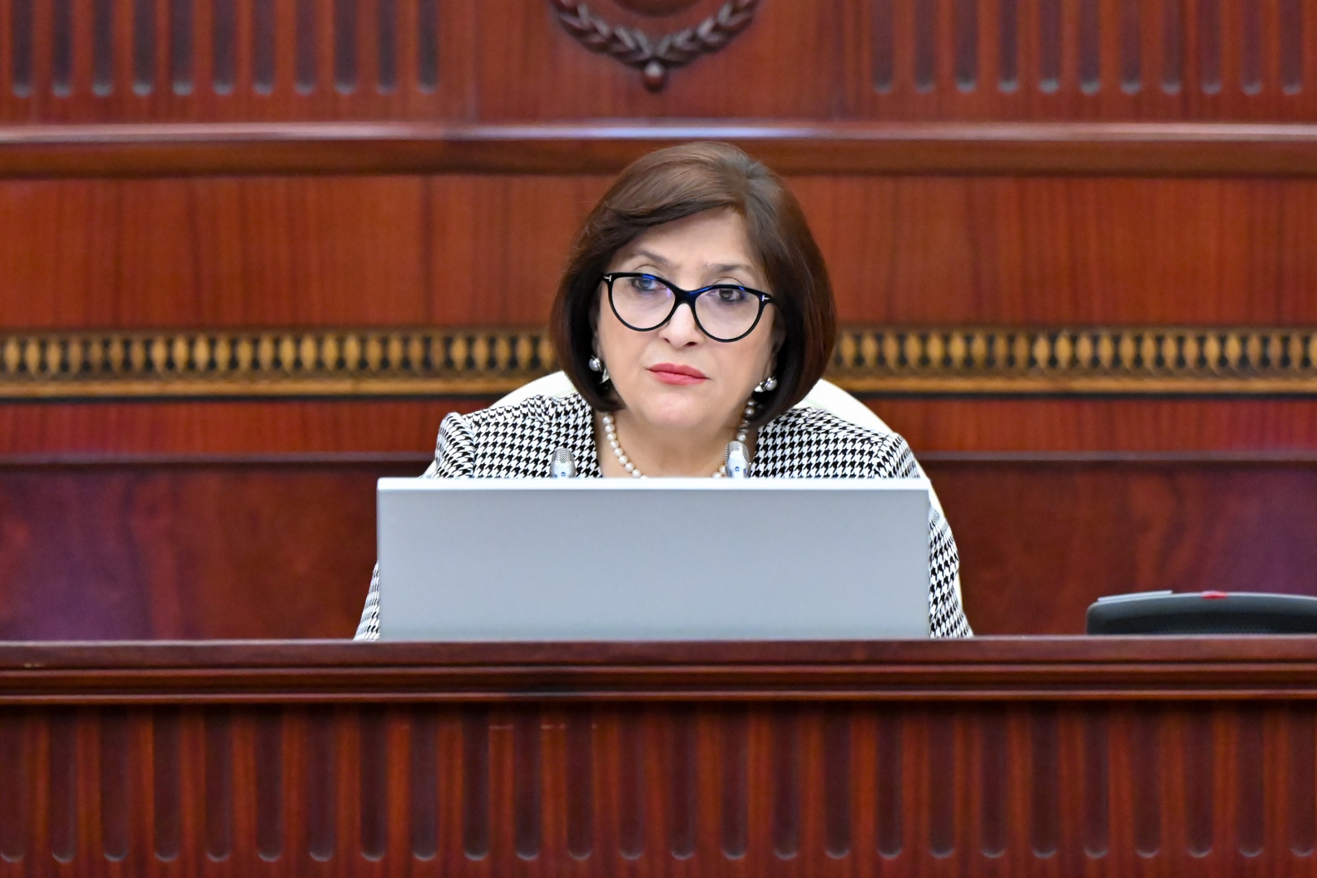 Milli Məclisin plenar iclasında 2026-ci ilin dövlət büdcəsi və büdcə zərfinə daxil olan qanun layihələri ikinci oxunuşda qəbul olunub Milli Məclisin plenar iclasında 2026-ci ilin dövlət büdcəsi və büdcə zərfinə daxil olan qanun layihələri ikinci oxunuşda qəbul olunub