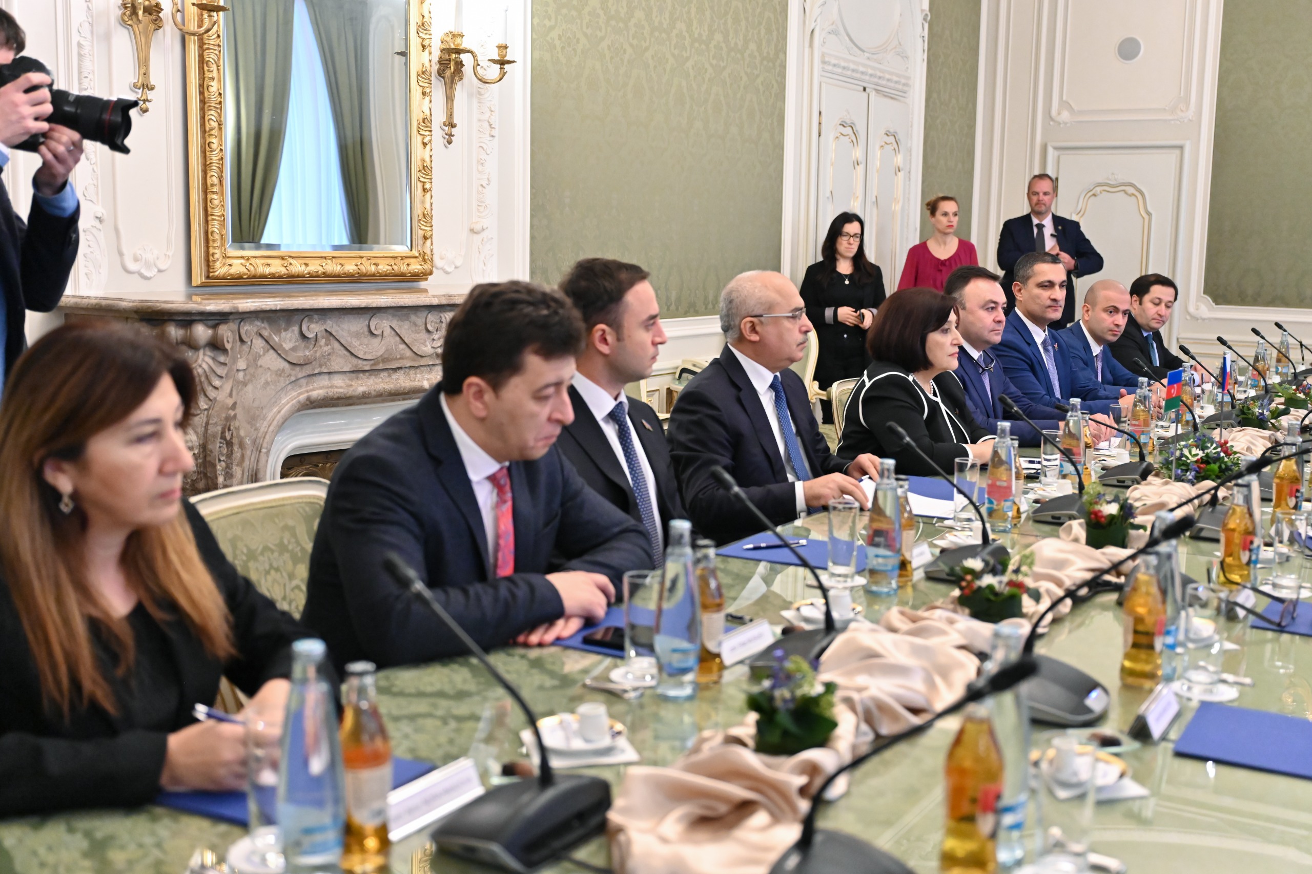 Milli Məclisin sədri Sahibə Qafarova Çexiya Parlamenti Senatının sədri ilə görüşüb Milli Məclisin sədri Sahibə Qafarova Çexiya Parlamenti Senatının sədri ilə görüşüb