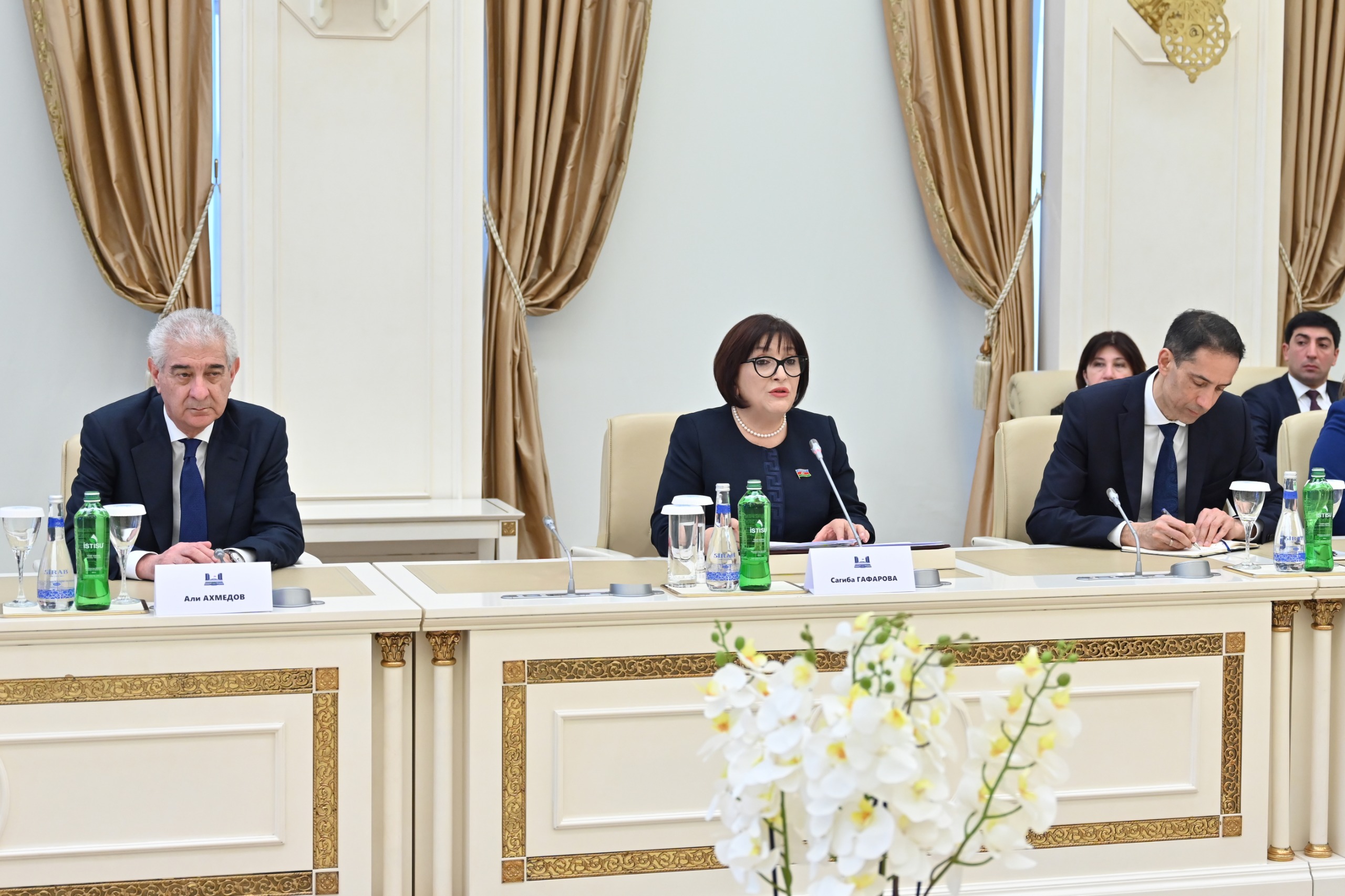 Milli Məclisin sədri Sahibə Qafarova Rusiya Federal Məclisi Federasiya Şurasının sədri Valentina Matviyenko ilə görüşüb Milli Məclisin sədri Sahibə Qafarova Rusiya Federal Məclisi Federasiya Şurasının sədri Valentina Matviyenko ilə görüşüb