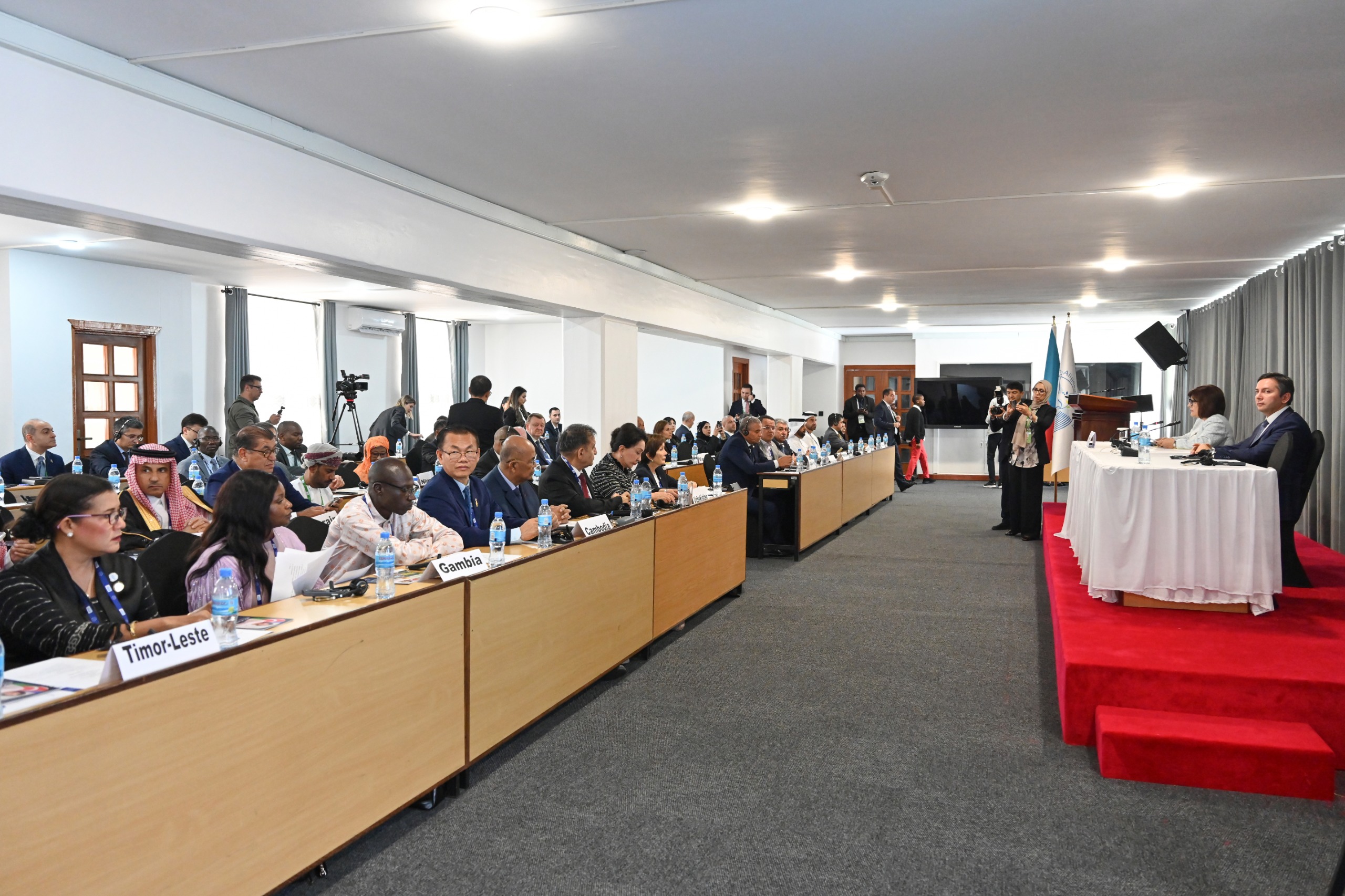 Spiker Sahibə Qafarova Tanzaniyada Qoşulmama Hərəkatı Parlament Şəbəkəsinin koordinasiya iclasına sədrlik edib Spiker Sahibə Qafarova Tanzaniyada Qoşulmama Hərəkatı Parlament Şəbəkəsinin koordinasiya iclasına sədrlik edib