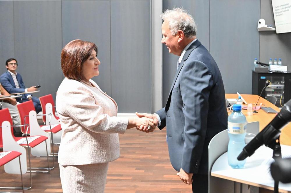 Milli Məclisin sədri Sahibə Qafarova Cenevrə Universitetində çıxış edib Milli Məclisin sədri Sahibə Qafarova Cenevrə Universitetində çıxış edib