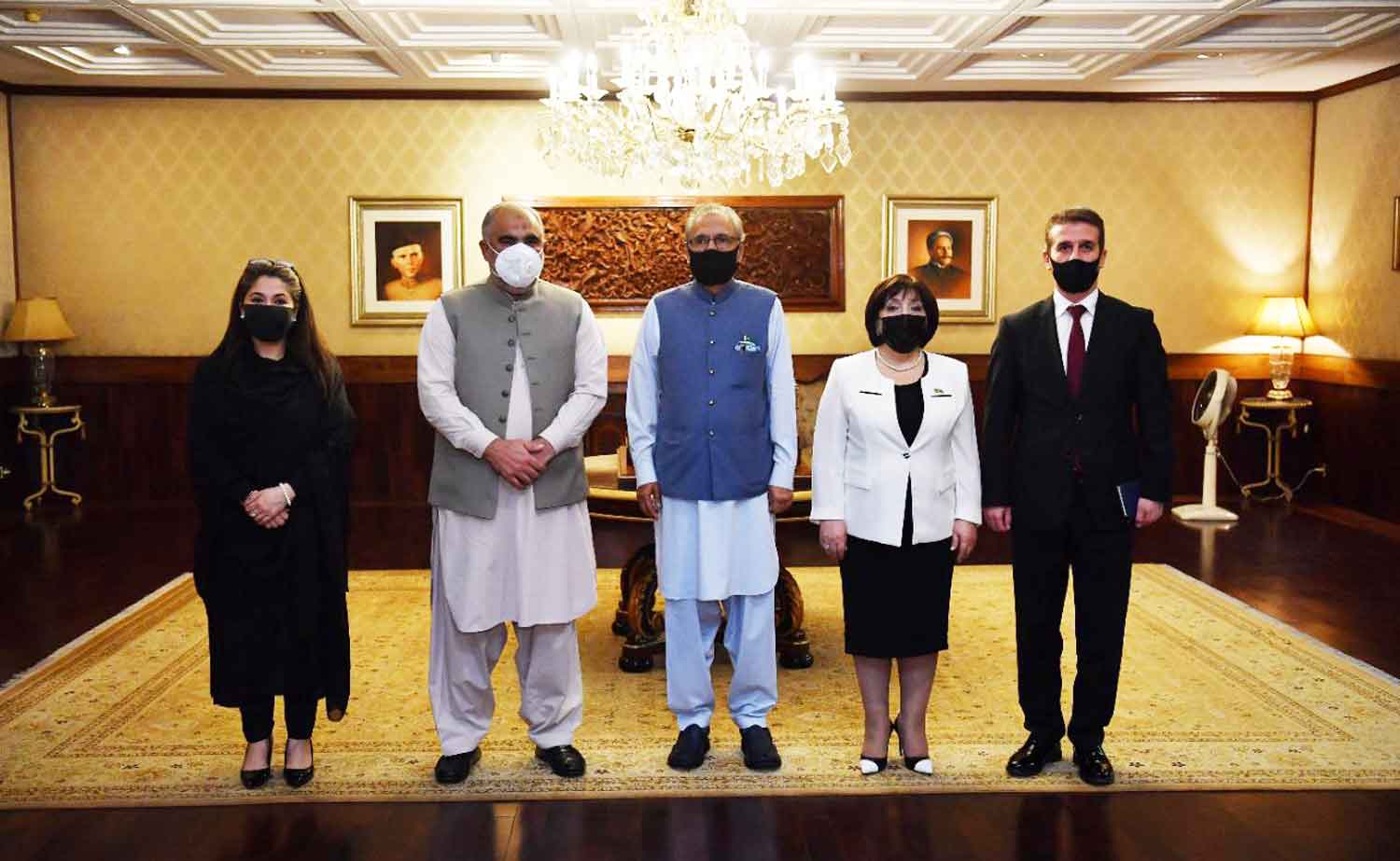 Milli Məclisin Sədri Sahibə Qafarova Pakistan Prezidenti Arif Alvi ilə görüşüb